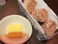 -WOLFGANG PUCK KITCHEN & BAR(迪士尼小镇店)