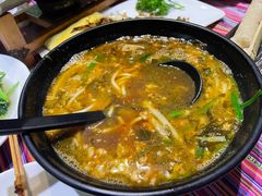 -香巴拉云南餐厅(华莱坞店)