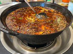 -鸿顺老铁锅美蛙鱼府(解放碑店)