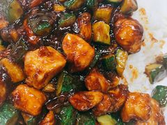 酱爆鸡丁盖浇饭-路边摊胡同里(星城商厦店)