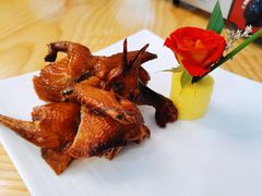 乳鸽-德胜轩正宗顺德菜(宝安沙井会展中心店)