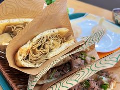 -连霞方城臊子烩面(郑东新区cbd店)