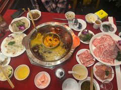 -山城年华老火锅(玉林店)