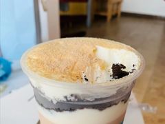 双层蛋糕牛乳茶-雪怪冰室(北湖店)
