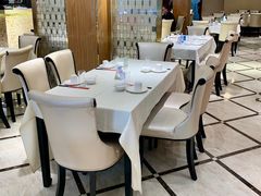 大堂-老人和饭店(打浦路店)