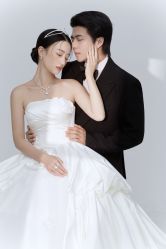 -雨墨婚纱摄影工作室