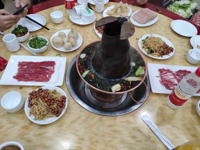 锡盟涮馆(黑牛城道店)-"很传统的火锅,就是喜欢这种传统的.