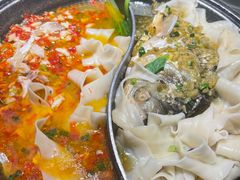 -阿瓦山寨·湘菜现炒·剁椒鱼头王(咸阳总店)