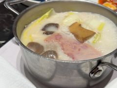 -红鼎豆捞·专注品质海鲜20年(宝丰路店)