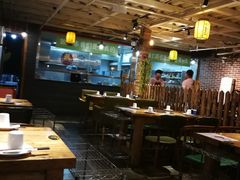 大堂-三个大叔东北烧烤·砂锅菜(西三旗店)