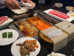 -海底捞火锅智慧餐厅(中骏世界城店)