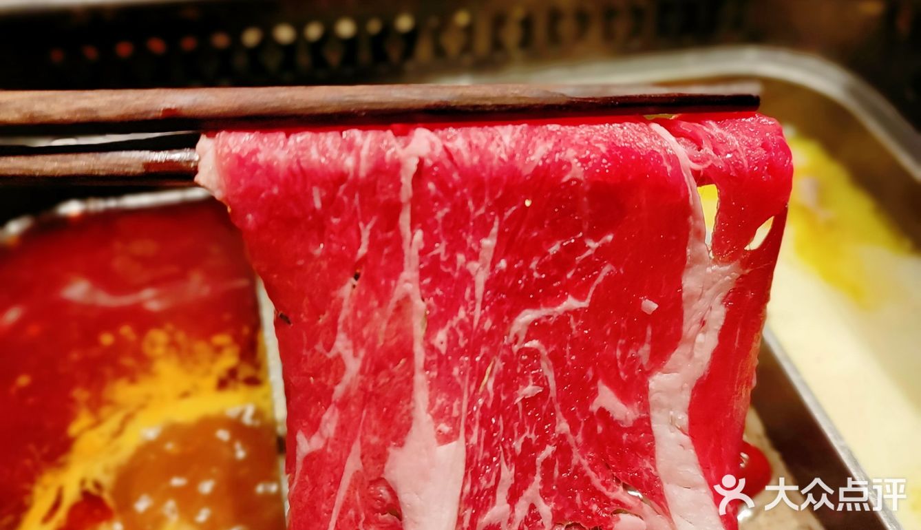 新年伊始，来顿火锅红红火火，我们还是选择巴奴呐[调皮]