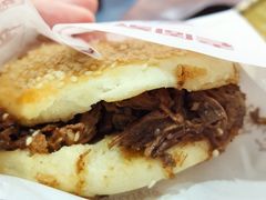 牛肉烧饼（多肉）-穆得·老周家牛肉烧饼(普利街店)