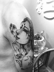 -木子·纹身店TATTOO穿孔·洗纹身