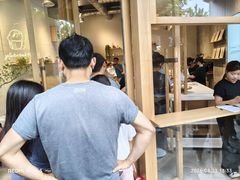 -喜茶(上海打浦桥日月光gelato lab+店)