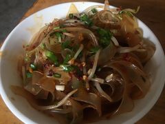 凉皮-舟舟刮凉粉
