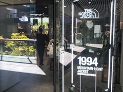 -THE NORTH FACE(三里屯ONEBOX店)