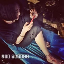 美女脚链+英文+星座♏️ 脚链纯手绘制成 纹身师：杰Tattoo刺青主理人 Tattoo artist：Jie·Tattoo TianJin.China-中国天津-杰TATTOO刺青