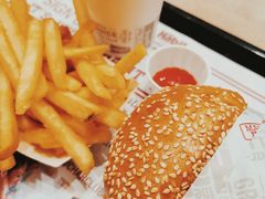 -The Habit Burger Grill 哈比特汉堡(爱琴海店)