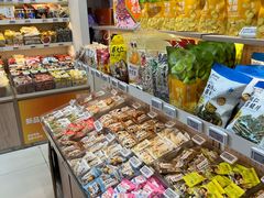 -来伊份(我格广场武宁路店)