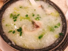 生滚鲜鲩鱼片粥-龙的酒楼·手工早茶·顺德菜(近良路店)