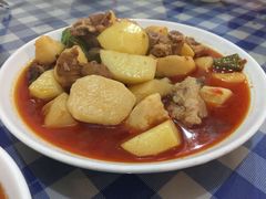 土豆焖排骨-灯盏窝餐厅