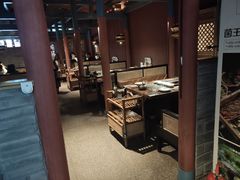 -老牌坊云南鱼豆花火锅(哈西万达店)