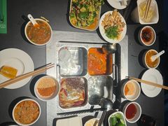 -海底捞火锅智慧餐厅(中骏世界城店)
