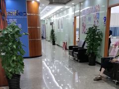 -茂菊口腔连锁(浦东南路店)