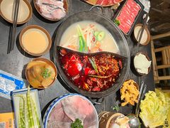 -周小明火锅(黑金冠社区店)