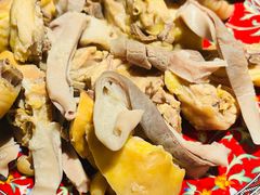 -尚尚仙·酸汤猪手·猪肚鸡火锅(华联万柳购物中心店)