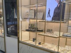 -世纪大明眼镜·蔡司战略授权店(汉街店)