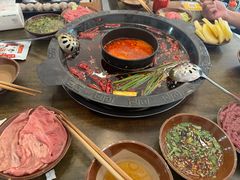 -黄潇洒老火锅(九眼桥宏济巷店)