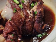 招牌黑皮肘子-老码头黑皮肘子锅包肉(赣水路店)