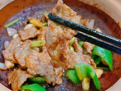 生啫牛肉-天宝食坊·啫啫煲大排档(西华路店)