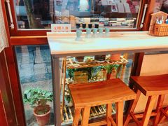 -猫的天空之城概念书店(杭州南宋御街店)