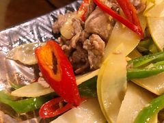 酸木瓜炒牛肉-紫滇源云南生态菜(丹凤街店)