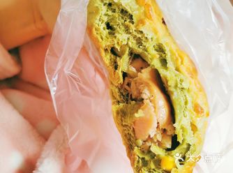 只能买了拿回来吃，过了饭点当个早餐还是不错的