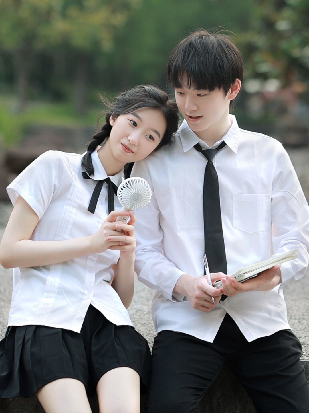 校园青春校服情侣写真太甜啦!
