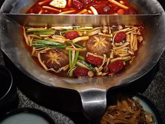 -湊湊火锅·茶憩(新中关购物中心店)