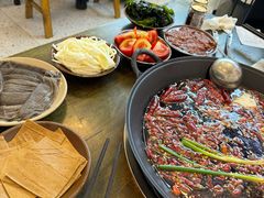 -黄潇洒老火锅(九眼桥宏济巷店)