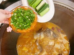 -老刘生态大鱼坊铁锅炖鱼(赛马场店)