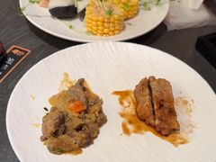 -牛YO寿喜烧·铁板烧和牛火锅自助(市府恒隆店)