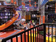 -嗨翻Hi-Fun竞技主题乐园·蹦床亲子生日轰趴(国光1937店)