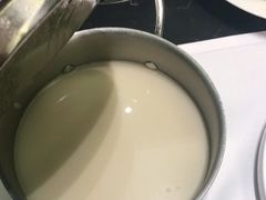 -红鼎豆捞·非遗鲍皇汤火锅(宝丰路店)