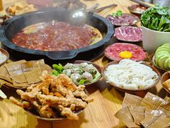 -重庆故事姊妹老火锅(财经学院店)