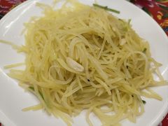 -闯关东东北农家菜(崂山石老人店)