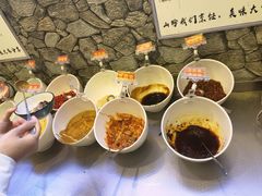 自助调料区-大理董·董家小厨野生菌火锅(古城旗舰店)