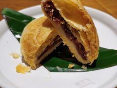 玫瑰鲜花饼-云海肴·汽锅鸡·云南代表菜(天山百盛优客店)