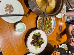 -房县土本味土鸡汤特色餐厅(沌口店)